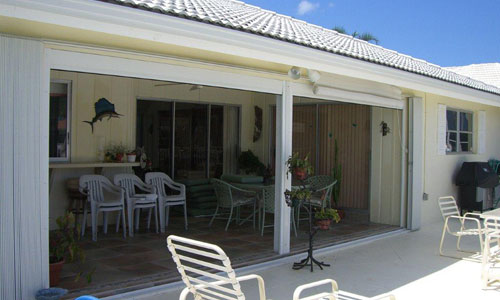 screen with accordion shutters  installation project