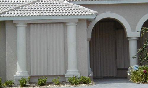 Hurricane protection project - Spectre of Naples