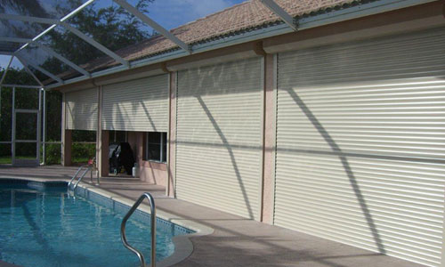 Hurricane protection project - Spectre of Naples