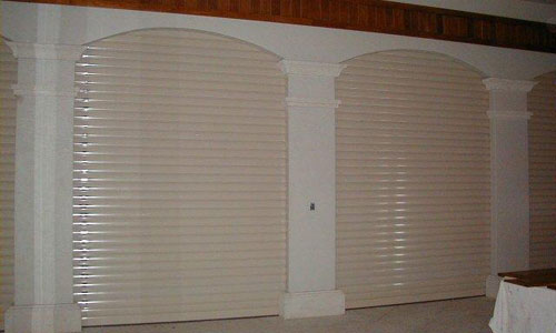 Hurricane protection project - Spectre of Naples