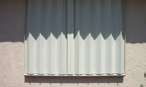 Hurricane protection project - Spectre of Naples