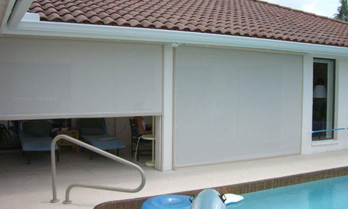 screen with accordion shutters  installation project