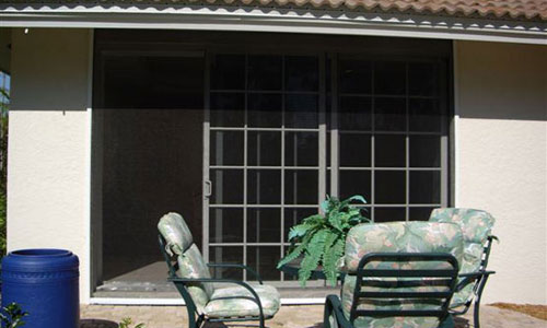 Glass door screen installation project - Spectre of Naples